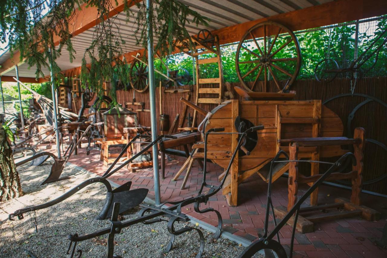 Eurohotel Swarzedz Bagian luar foto