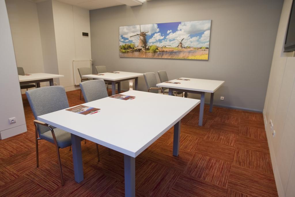 Eurohotel Swarzedz Bagian luar foto