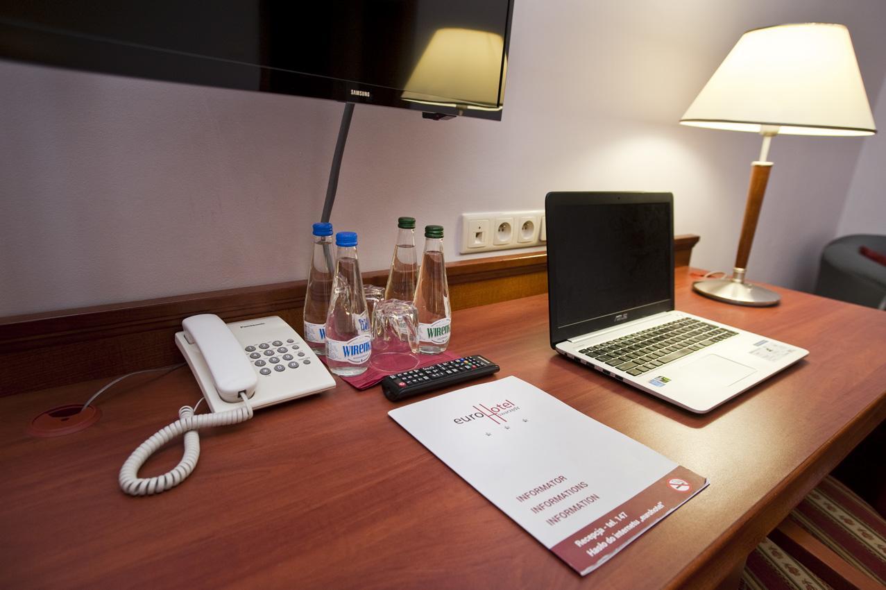 Eurohotel Swarzedz Bagian luar foto